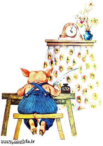 کتاب قصه کودکانه و آموزنده سه بچه خوک کوچولو - آرشیو ایپابفا- خوک پشت میز نشسته و نامه می نویسد.